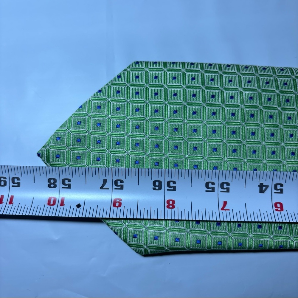 Brooks Brothers 346 Men's Pure Silk Tie Green with Blue Squares Made In USA - Picture 6 of 6